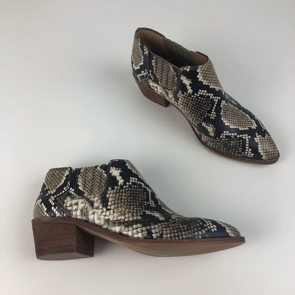 Madewell Sonia Low Chelsea Leather Bootie 6 Natural Multi Snake Embossed $188 - Picture 2 of 11